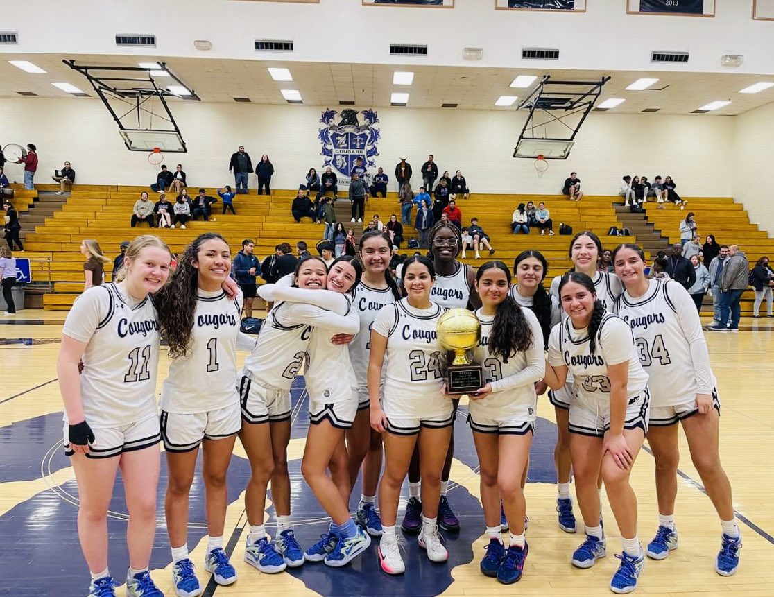 FranklinHS_GBB's tweet photo. Your Lady Cougars are bi-district champs! They dazzle on both ends to defeat the Odessa Lady Bronchos.

Franklin: 89
Odessa: 44

Franklin: @Amaris1205 31pts, @caitlynnclark2 16pts, @leahhdenisee 13pts

#LockedIn https://t.co/IfJ0cAdywM
