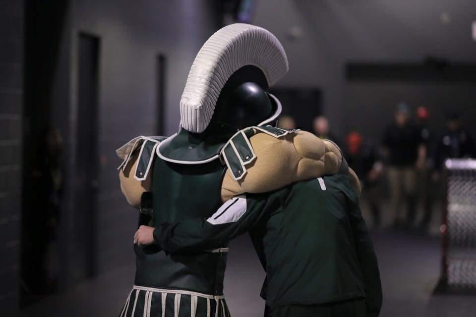 MSU students, the entire alumni network is thinking of you tonight 💚