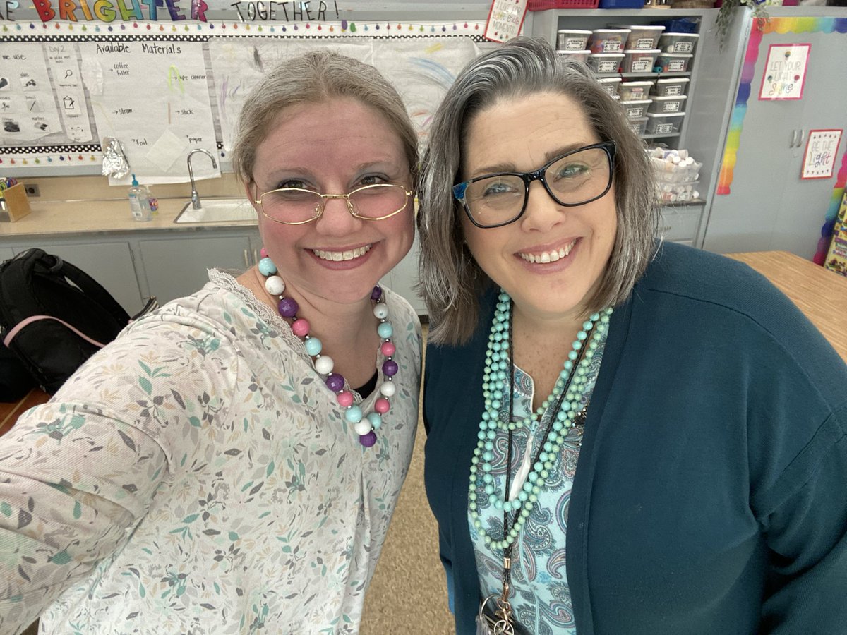 These old ladies celebrated 100 days of kindergarten without even taking their mid day nap. @SudaRobin @WestMeadeAACPS #westmeademakesitfun @AACountySchools