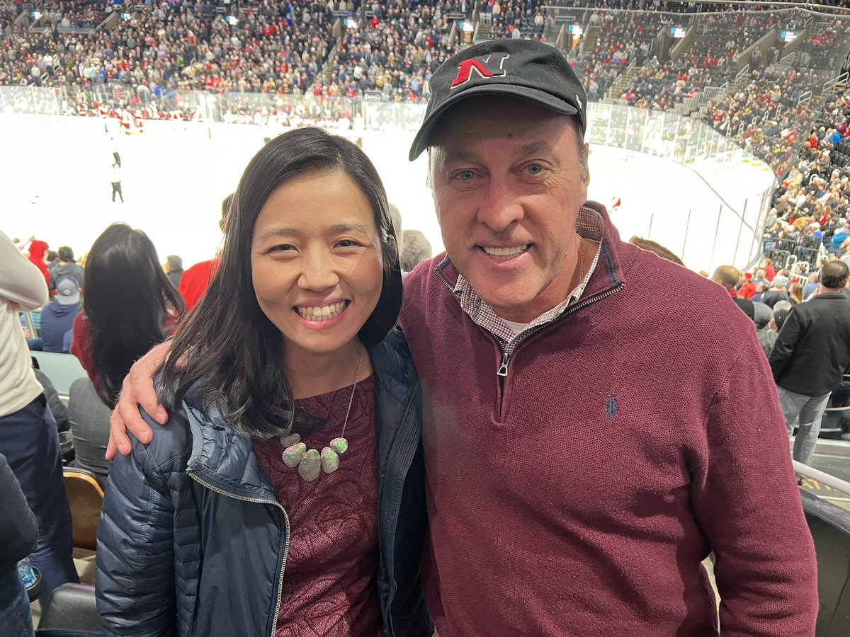 Great night at the Beanpot and even a better result! Congrats NU! <a href="/Northeastern/">Northeastern University</a> <a href="/nationalgridus/">National Grid US</a> <a href="/MayorWu/">MayorWu</a>