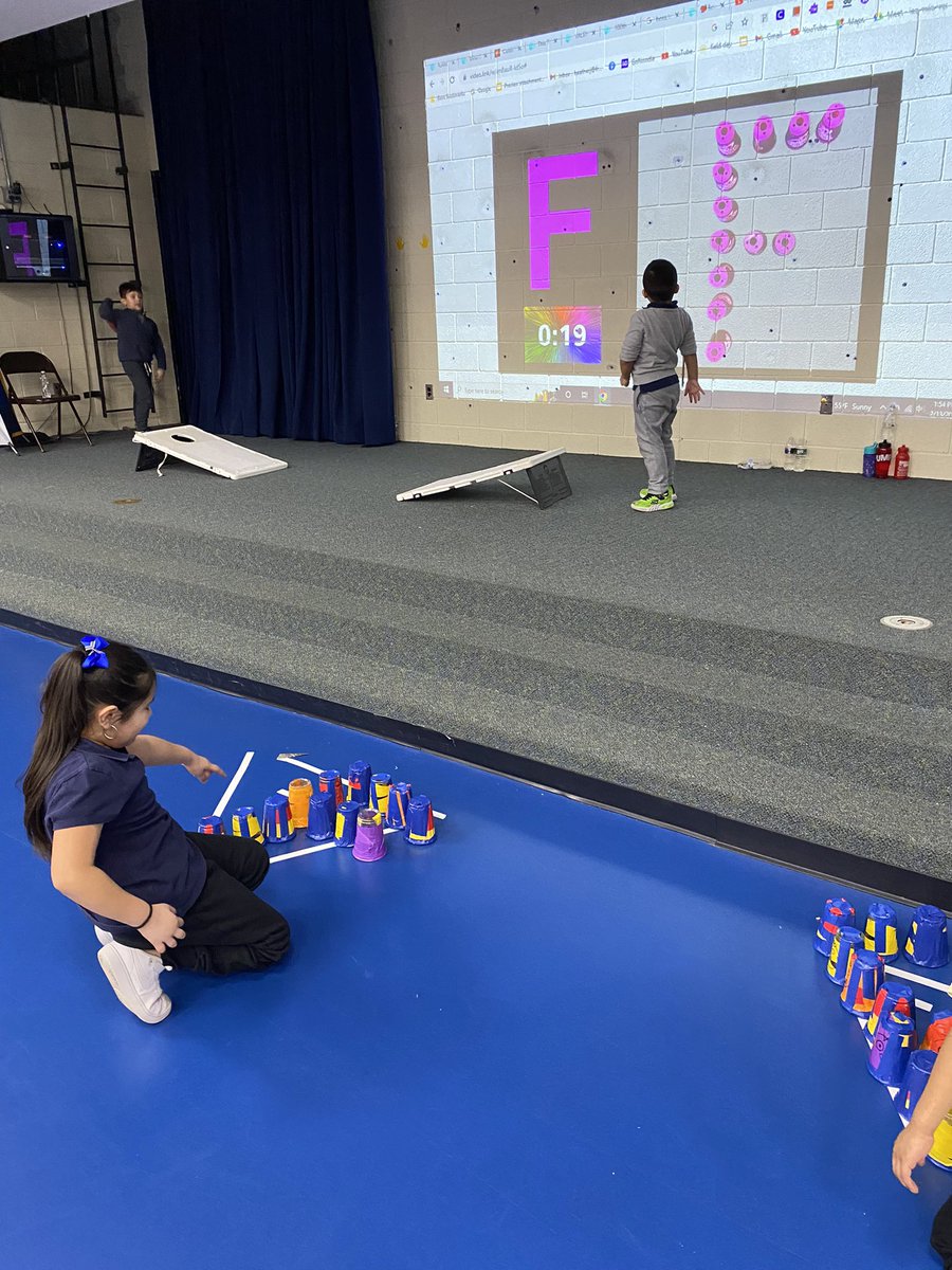 FLCphysed's tweet photo. Thank you Coach Smith, these letter making videos were a great addition to Activity Station. https://t.co/wALjKRCJj1 #believeinflc #flcphysicaeducation #funwithletters #activitystations https://t.co/wCr4AjGu7m