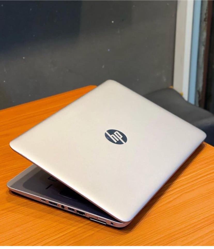 tallan_malique's tweet image. PS: OFFER hii mwisho leo Sa sita usiku

kwa nini usubiri? Agiza sasa na umsuprize  your LOVED  one  kwa zawadi atakayotumia na kuthamini kila siku. ♥️

Tuma neno Valentine&apos;s kwenda WhatsApp wa.me/c/255656263386

 #laptops #technology #powerfulcomputing #ValentinesDay