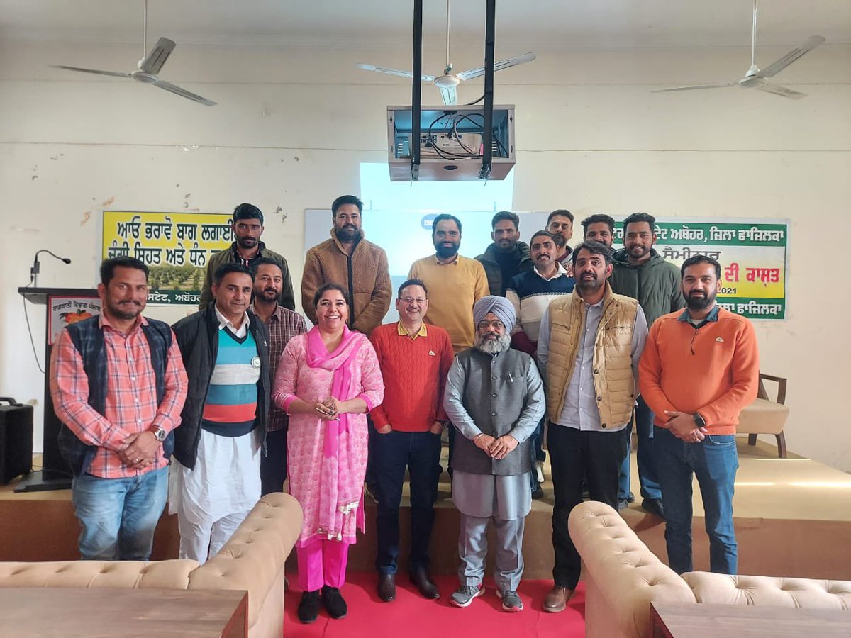 aifpunjab's tweet photo. Meeting regarding Cluster Development Program under Project #PHASE was conducted with #Kinnow farmers of #Abohar. More than 20 farmers proactive land participated in the meeting. #projectPHASE #PHASE https://t.co/Vhs3ajLsGA