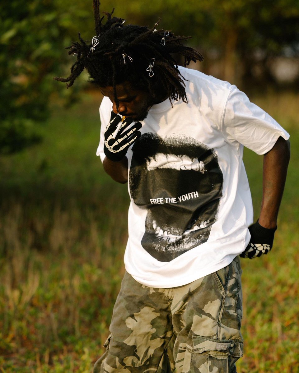 b4BONAH's tweet image. New YELLING YOUTH! Available in store @freetheyouth_gh 🇬🇭