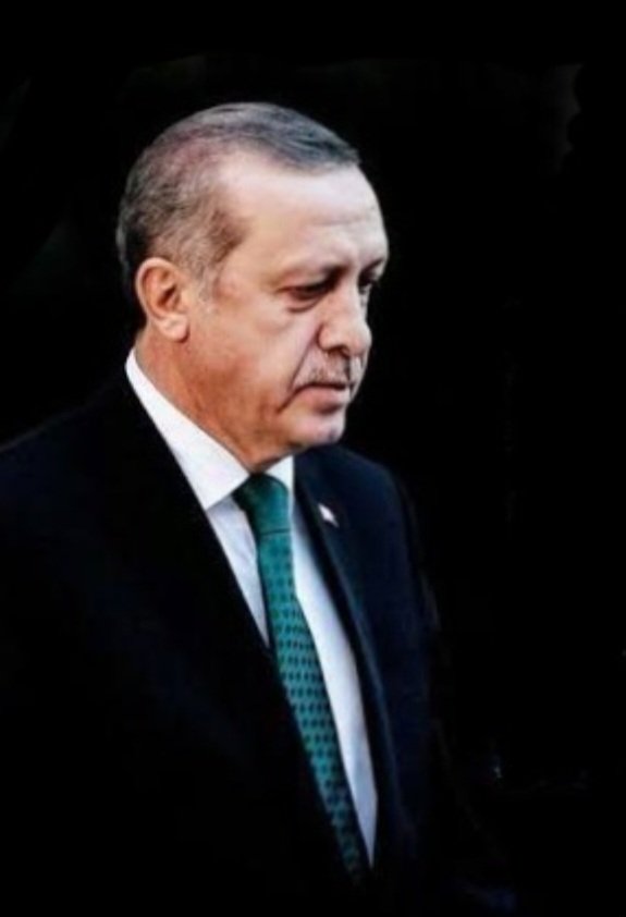 Deprem acısı yürekte, 
Ülke sorumluluğu omuzlarda 
Gücüne güç kat Allah'ım 🤲🤲🤲