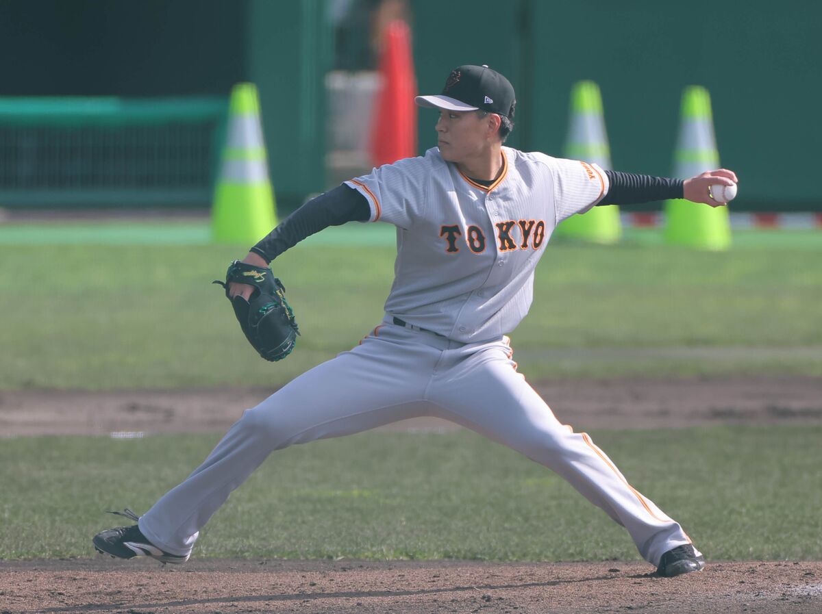 hochi_giants's tweet photo. 育成左腕・富田龍が3軍から1軍シート打撃登板　 #坂本勇人 、 #岡本和真 を空振り三振斬り https://t.co/cn6Tl0AquY #巨人 #ジャイアンツ #読売ジャイアンツ https://t.co/PqLsMUjwyl