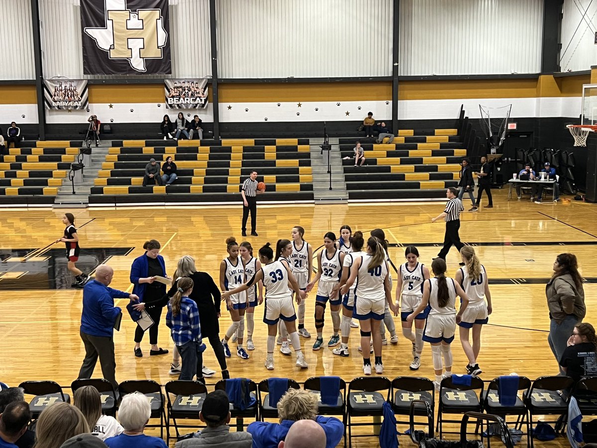 In the Bi-District Championship, the Lady Cats have a 19-0 lead over Old High at the end of the first quarter. #wtd #excellence