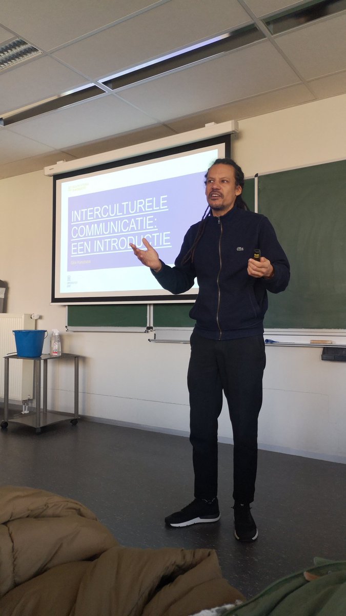 Be4Diversity's tweet image. 3/oeh a lecture about  #InterculturalCommunication with our colleague @SiboKano 🤓. He will talk about four topics (1) #ethnocentrism, (2) cultural diversity, (3) #culture &amp;amp; (4) prejudice , #stereotypes