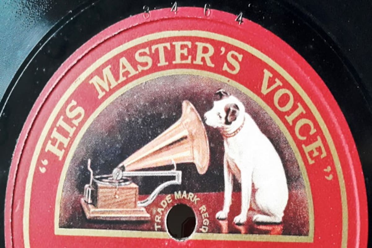 #DidyouKnow? The first #HMV Hindi film record was released in 1932 and only contained 4 songs. Find out more about the label, that laid the foundation of #Indianmusicindustry at our Online Talk #MovieMemories Dr Prakash Joshi on Sat, 18th Feb at 6 PM IST on Zoom.