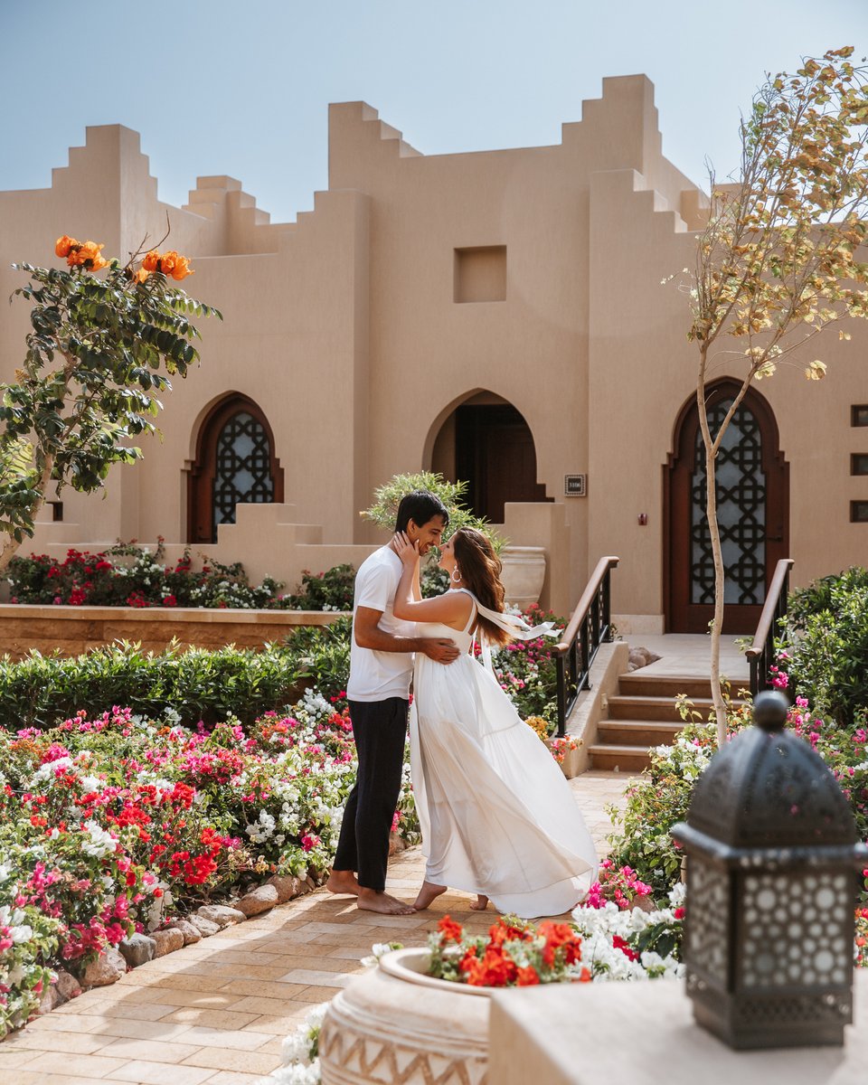 FSSharmElSheikh's tweet image. Together, bask in Egypt's warm sun when you take a romantic stroll across our kilometre of seafront along meandering walkways blooming with bougainvillea.​

Happy Valentine’s Day! ​

📷 @thenexttrip ​
#FSharmElSheikh ​
#FourSeasons​
#DreamwithFS