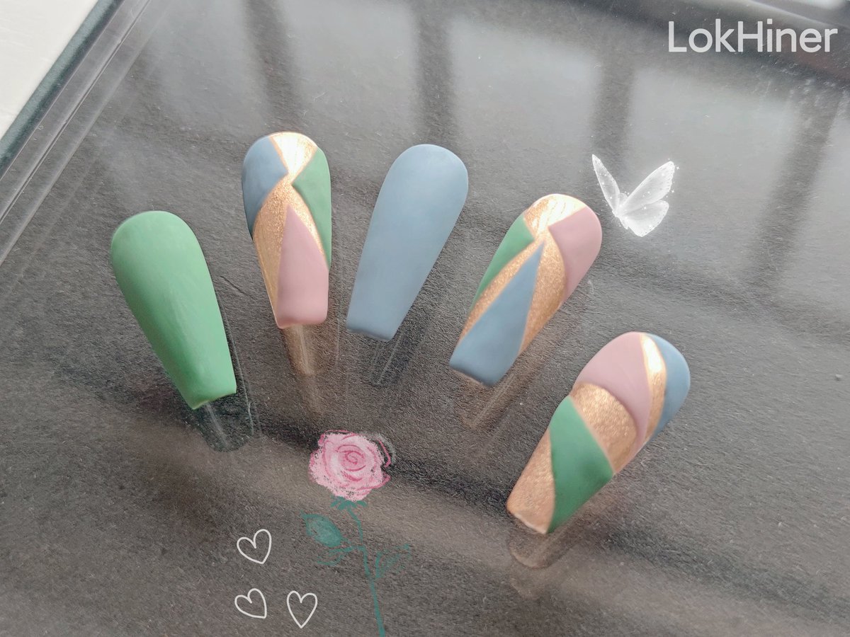 LokHiner's tweet photo. Geometry & Contrast colors & Matte top. Shiny and elegant.😘
#geometrynails #contrastcolors #mattetop #LokHiner #forestgreen #nudecolor #indigocolor #mattenails #shinynails #nailpolish #nails2023 #nailworld #gelnailart #gel #gelpolish #gracegel #elegantgel #hotgirlnails https://t.co/Cl53qSFLcq