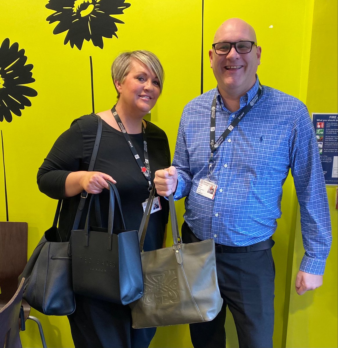 barnsleycollege's tweet photo. Our brilliant staff are once again collecting new or used handbags full of useful items for the Love Grace Handbag Appeal, to help women who have been affected by domestic violence. 👜 
Drop-off: 8am-2pm weekdays at Crumbs Cafe, at our Old Mill Lane campus on Church Street. https://t.co/JoFTramKbc