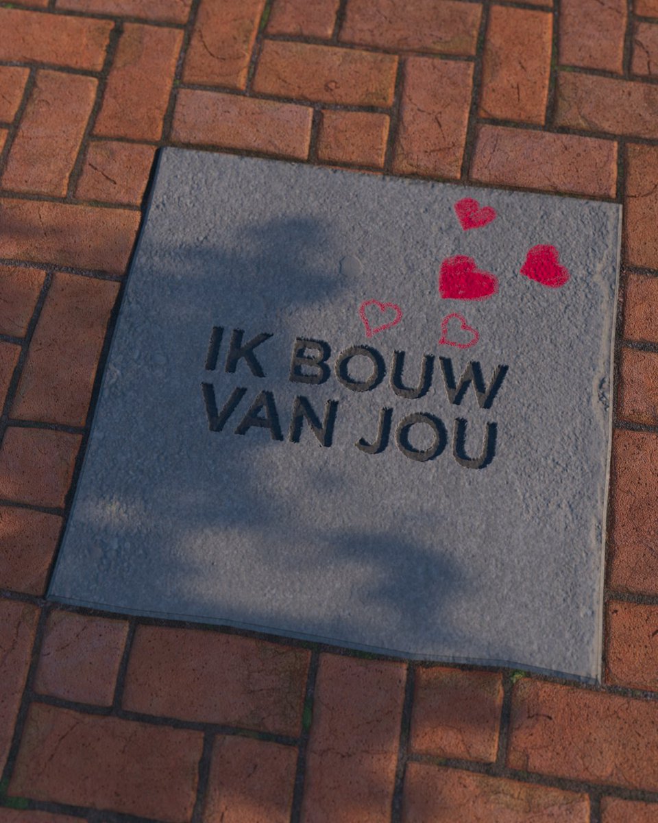 BouwendNL's tweet photo. Echte liefde gaat door de cementmixer vandaag. Het is #Valentijnsdag, de dag van de (bouw)liefde! 😍 Deel de liefde voor de bouw en infra, want #debouwmaakthet. ❤️️ https://t.co/HgNfIPJ6QS