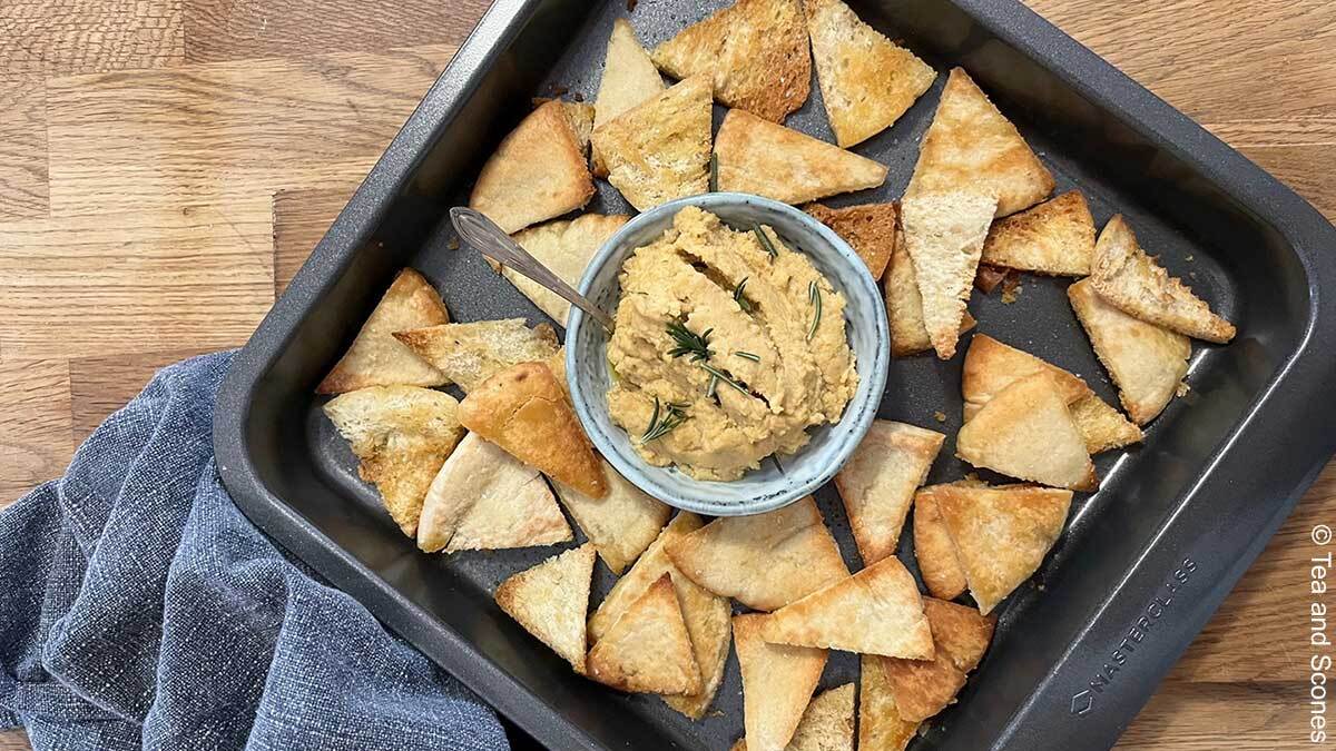 Das Kochbuch „Quick and Easy“ von Gordon Ramsay sowie das Koch- und Backformen-Set von <a href="/KitchenCraft/">KitchenCraft</a> sind perfekt für die schnelle Küche. <a href="/Pfaue/">Simone Orlik</a> vom Blog Tea and Scones hat es bereits ausprobiert und teilt ihre Erfahrungen.
tea-and-scones.de/schnelle-kuech…

#SchnelleKüche #GordonRamsay