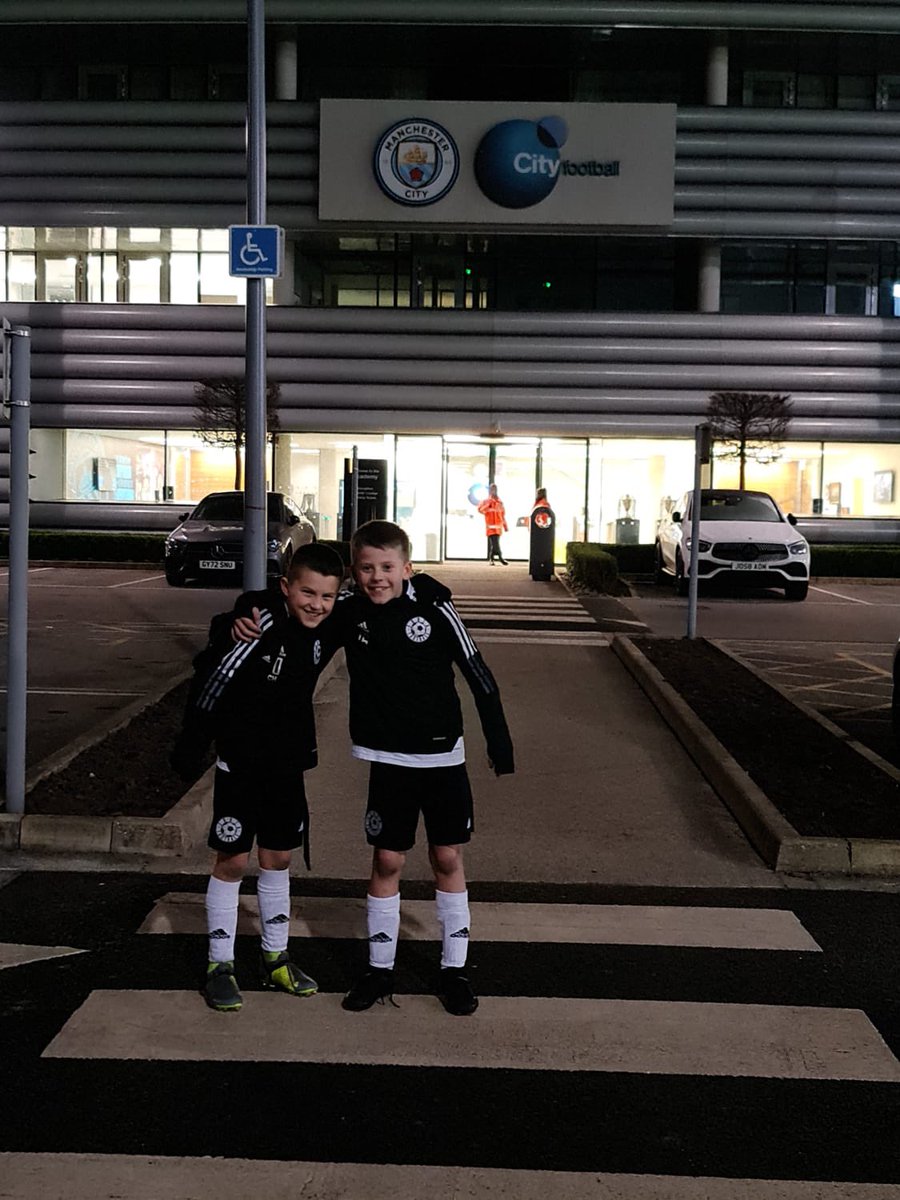 belcher_miss's tweet photo. The boys playing Manchester City academy last night and celebrated a win 🥇 always smiling ⚽️ @WinefrideS @Stantclayton @ForzaFootballFA https://t.co/sSUaXR4hn1