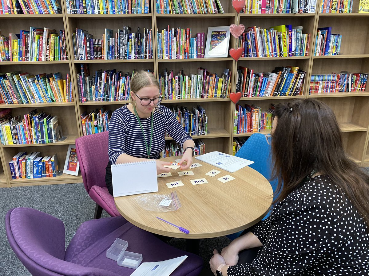 Jonesy_K8's tweet image. Back at @LeverSchool for day 2 of @LexonikST Advanced training. Everyone is working hard and looking forward to ‘changing the students’ lives’ as Mr S quite rightly said. @MissGHutch