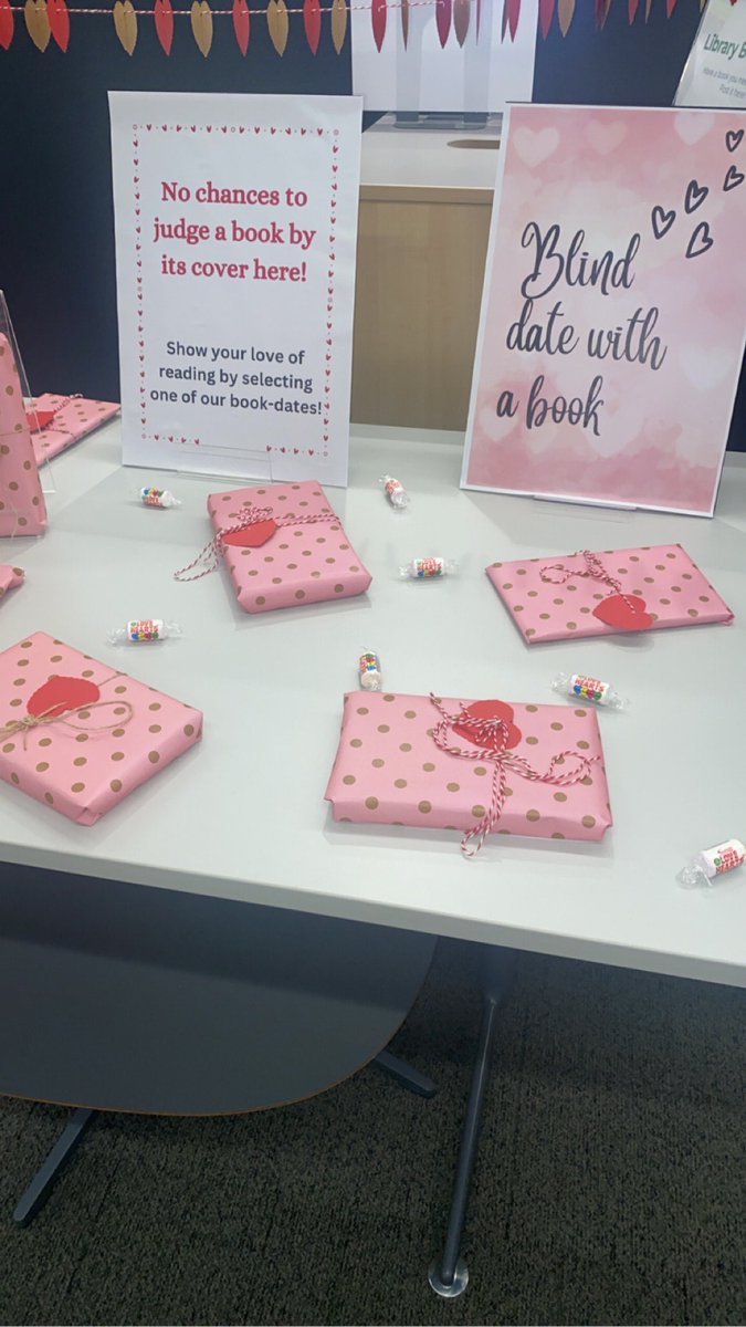 UCEN Manchester Libraries tweet media