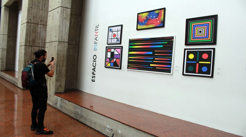 “Niña prodigio” Rebeca Peña exhibe sus trabajos plásticos en la GAN 

#LasSancionesSonContraElPueblo

vtv.gob.ve/nina-prodigio-…