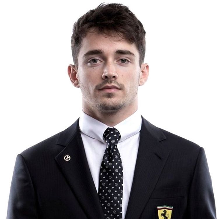 86devilz's tweet image. me on valentine’s day vs ferrari car launch