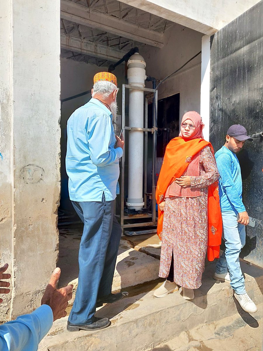 RasheedaBanoAHO's tweet photo. 14.02.2023
@KashifShoroPPP 
With the directions of Mr. @KashifShoroPPP visited the #waterpurification plants with Imtiyaz Ahmed Khan (Glamur Life Water Technologies) to activate the plants,Constructed in the Village Syed Jadal Shah &amp; Village Karan Khan Shoro UC-155 Qasimabad. https://t.co/efNTkLiAdW