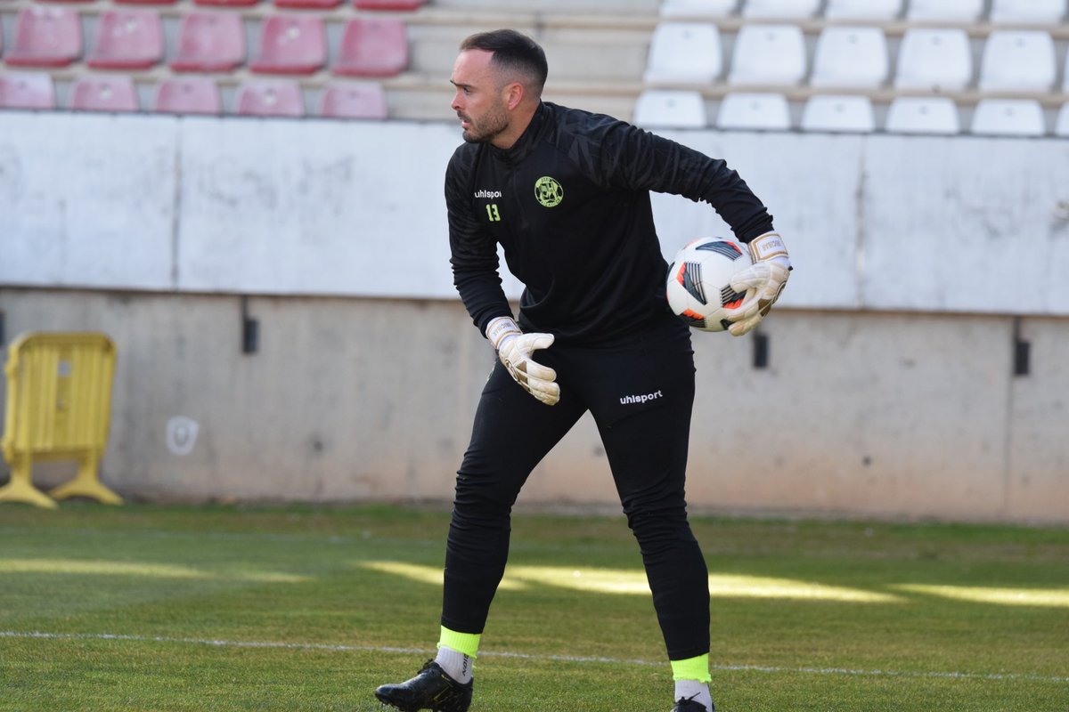 #LoMejorEstáPorLLegar 🐅 

Preparado para lo realmente bonito de la temporada 🫡 👊🏽 <a href="/ZCFoficial/">Zamora CF</a> 

🧤 <a href="/N1gloves/">N1 Goalkeeper Gloves</a> 🧤  #Iricibar