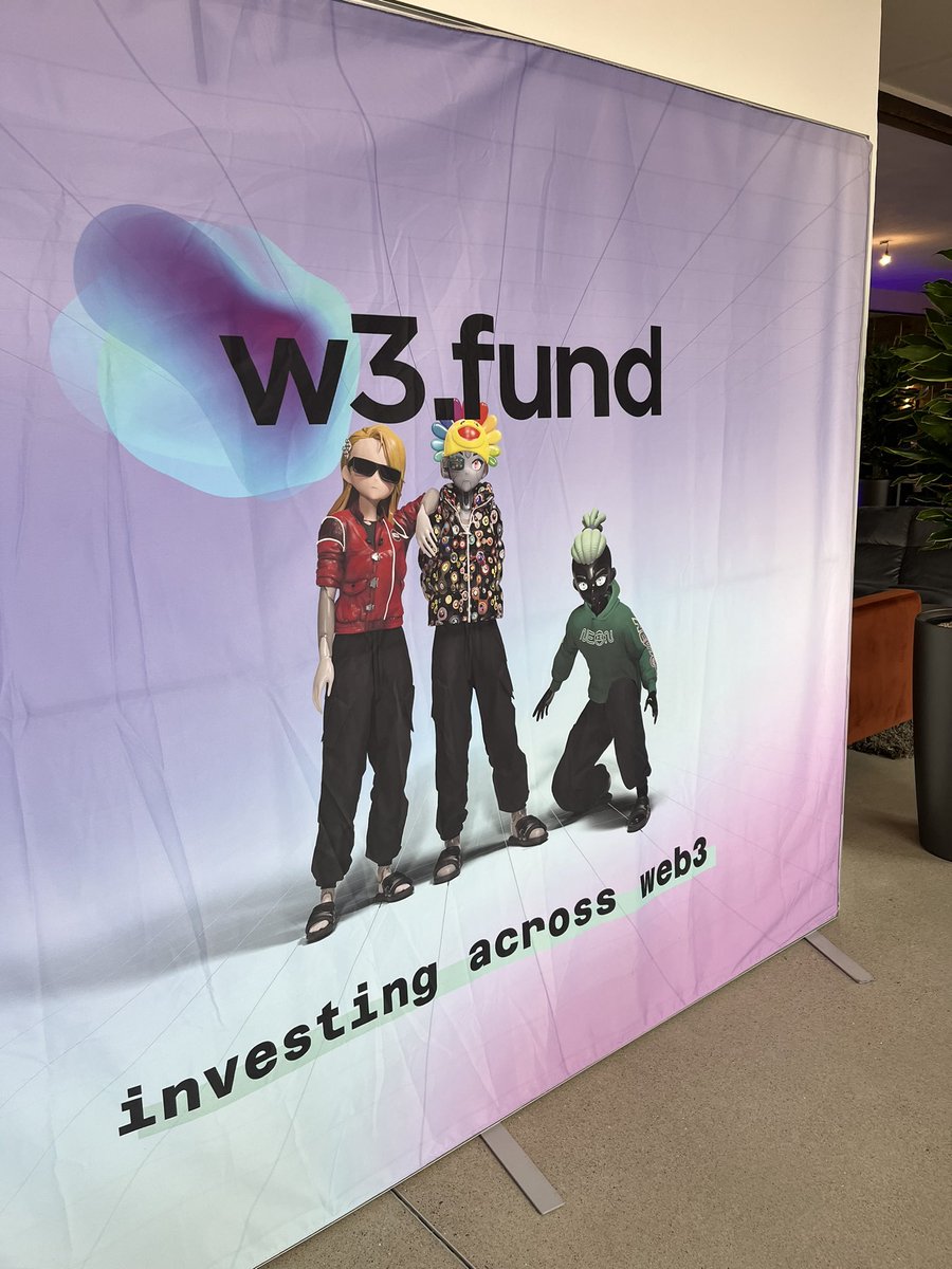 danwood9's tweet image. Checked in to work from @w3_fund Berlin today @OwnCoApp @the_wffa #allyouneedisaball #web3workspace