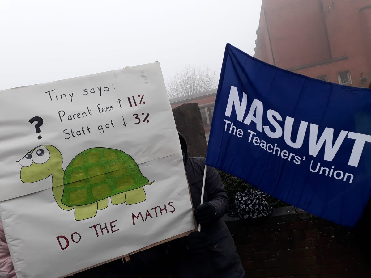 Members at Coventry School Foundation are striking today and tomorrow over pay.

A promised pay offer has been withdrawn &amp; teachers are facing significant real terms cuts to their pay at a time where the cost of living has soared. 

<a href="/KHVIIISchool/">King Henry VIII Senior School</a> <a href="/KHVIIIJunior/">King Henry VIII Junior School</a> <a href="/BablakeSchool/">Bablake</a>