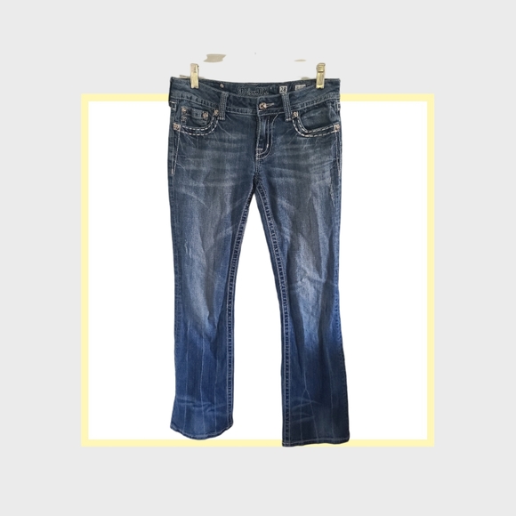 ajmpittsburgh's tweet photo. So good I had to share! Check out all the items I'm loving on @Poshmarkapp #poshmark #fashion #style #shopmycloset #madewell #vince #missme: https://t.co/1EISdhjIgK https://t.co/1mg9kUY4XG