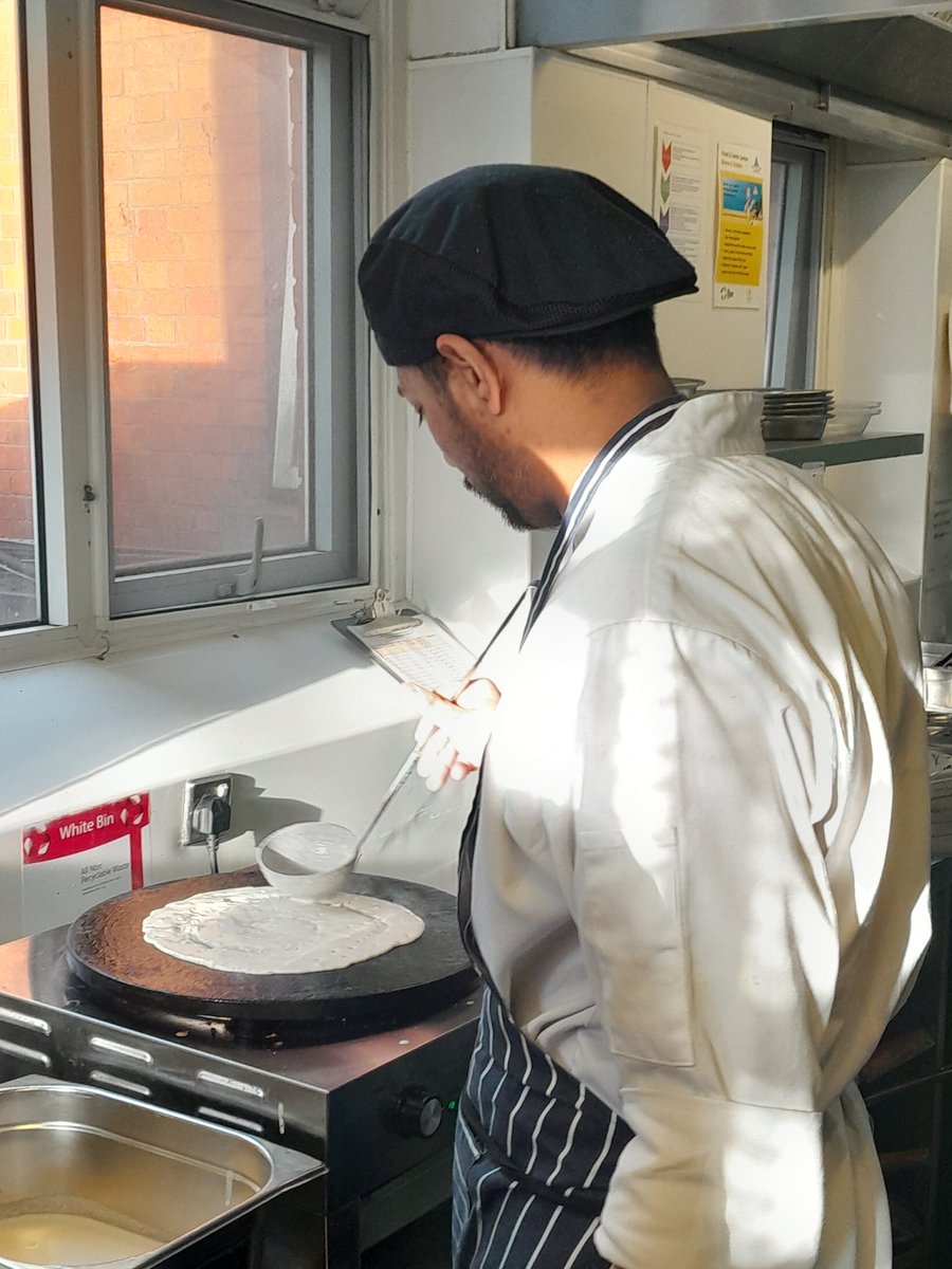 DeborahCullen14's tweet photo. Today's special @DrNickB_ObAnaes as requested...Indian dosa with curried potato, coriander, tomato and coconut chutney..prepared by our amazing chef @iisymon @RotundaHospital #hospitalfood https://t.co/ymnfOxgUtx