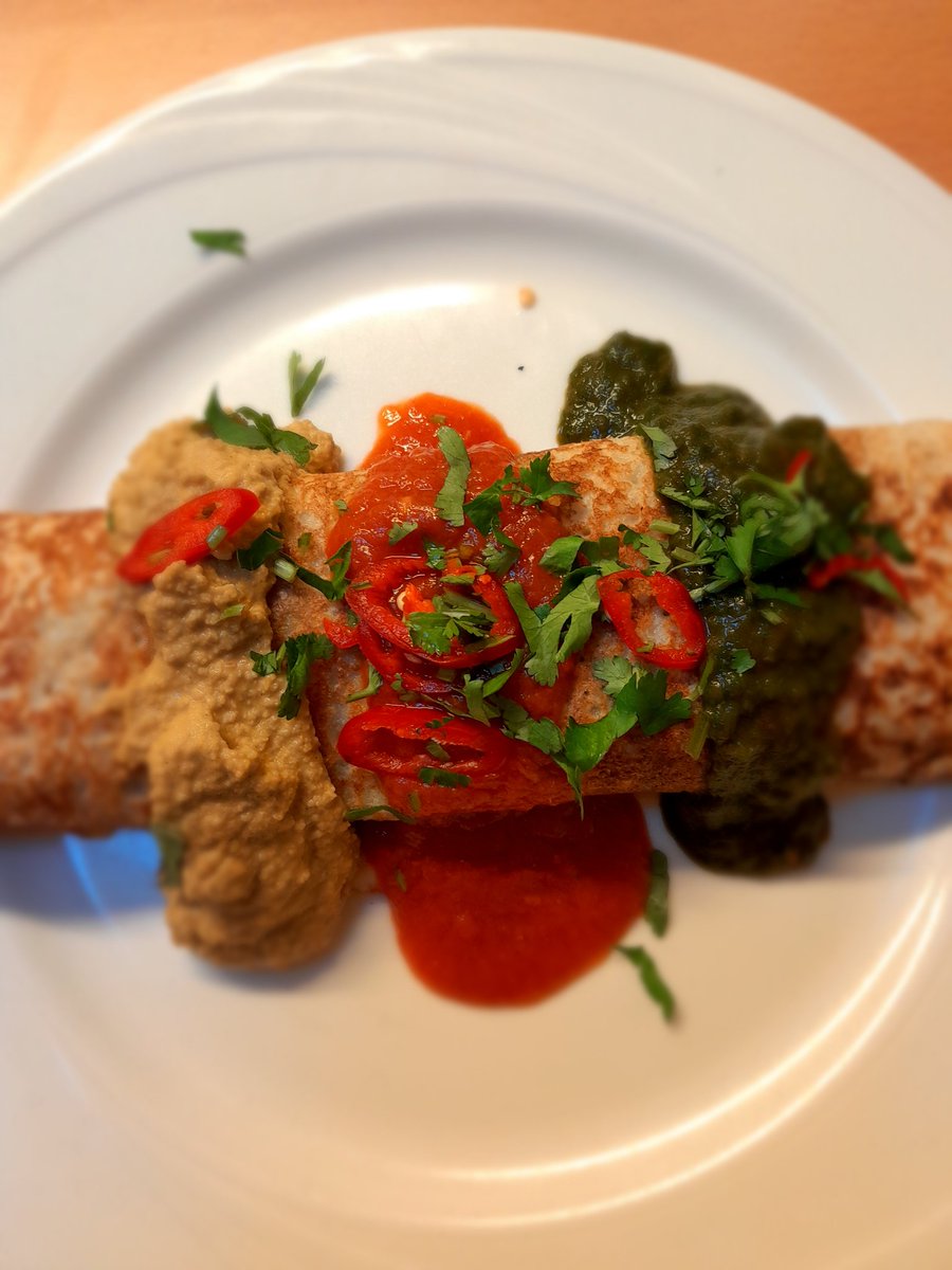 DeborahCullen14's tweet photo. Today's special @DrNickB_ObAnaes as requested...Indian dosa with curried potato, coriander, tomato and coconut chutney..prepared by our amazing chef @iisymon @RotundaHospital #hospitalfood https://t.co/ymnfOxgUtx