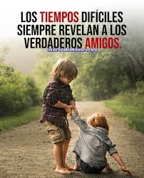 #AmoryAmistad Un amigo te hará reír; pero también estará a tu lado en los momentos más difíciles. A éstos últimos, mantenlos siempre en tu ❤