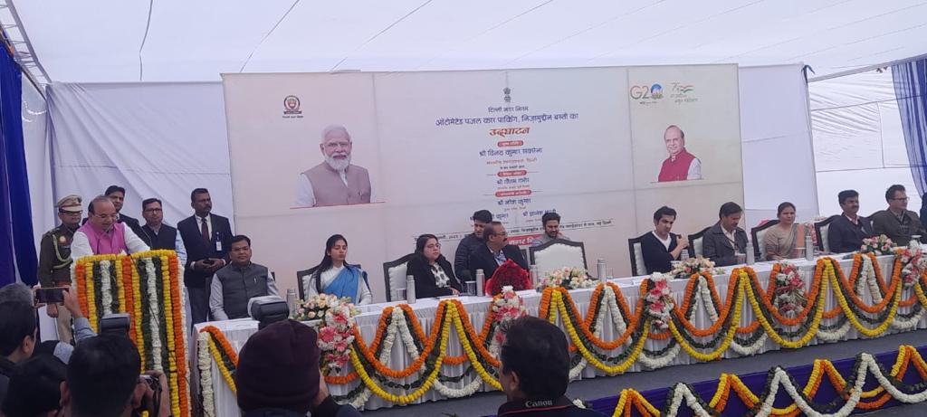 Hon'ble LG of Delhi has inaugurated automated puzzle car parking at Nizamuddin Basti Near Lodhi Road Flyover in Central Zone today on 14.2.23 in the august presence of Sh Gautam Gambhir, Hon'ble MP East Delhi @GyaneshBharti1 @AshwaniKumar_92