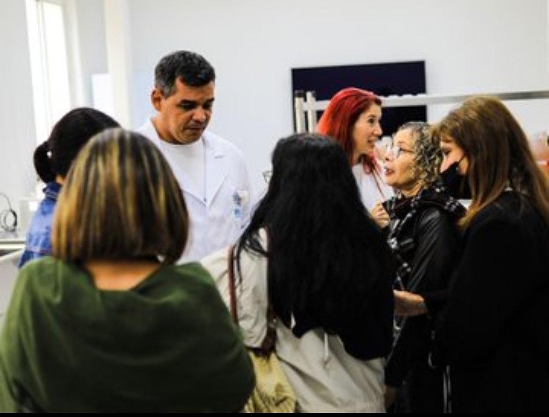 Mercede073's tweet photo. Investigadoras recorren laboratorios del Parque Científico-Tecnológico Venezolano «+ Ciencia».

Vpdta Sect @Gabrielasjr detalló :

En este parque científico más del 50 % de las investigaciones que se realizan  son hechas por mujeres venezolanas

#LasSancionesSonContraElPueblo https://t.co/Nv2wCN3HYo
