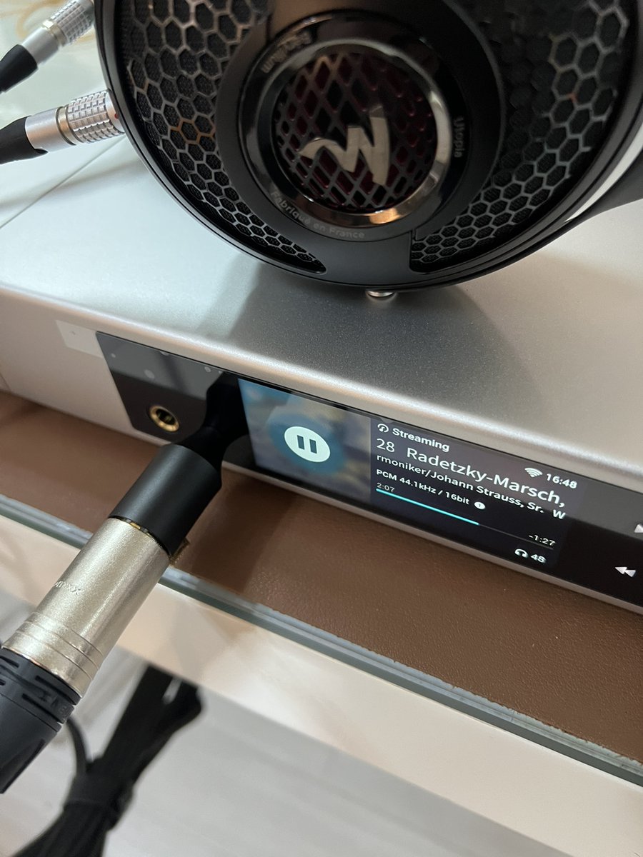 ddhifi_com's tweet photo. Can you tell at a glance which is ddHiFi product from the first picture?🤣🤣🤣
#ddHiFi #XLR44C #adapter #music #headphones #focalclear #audiophile https://t.co/NHMeKzTuCJ
