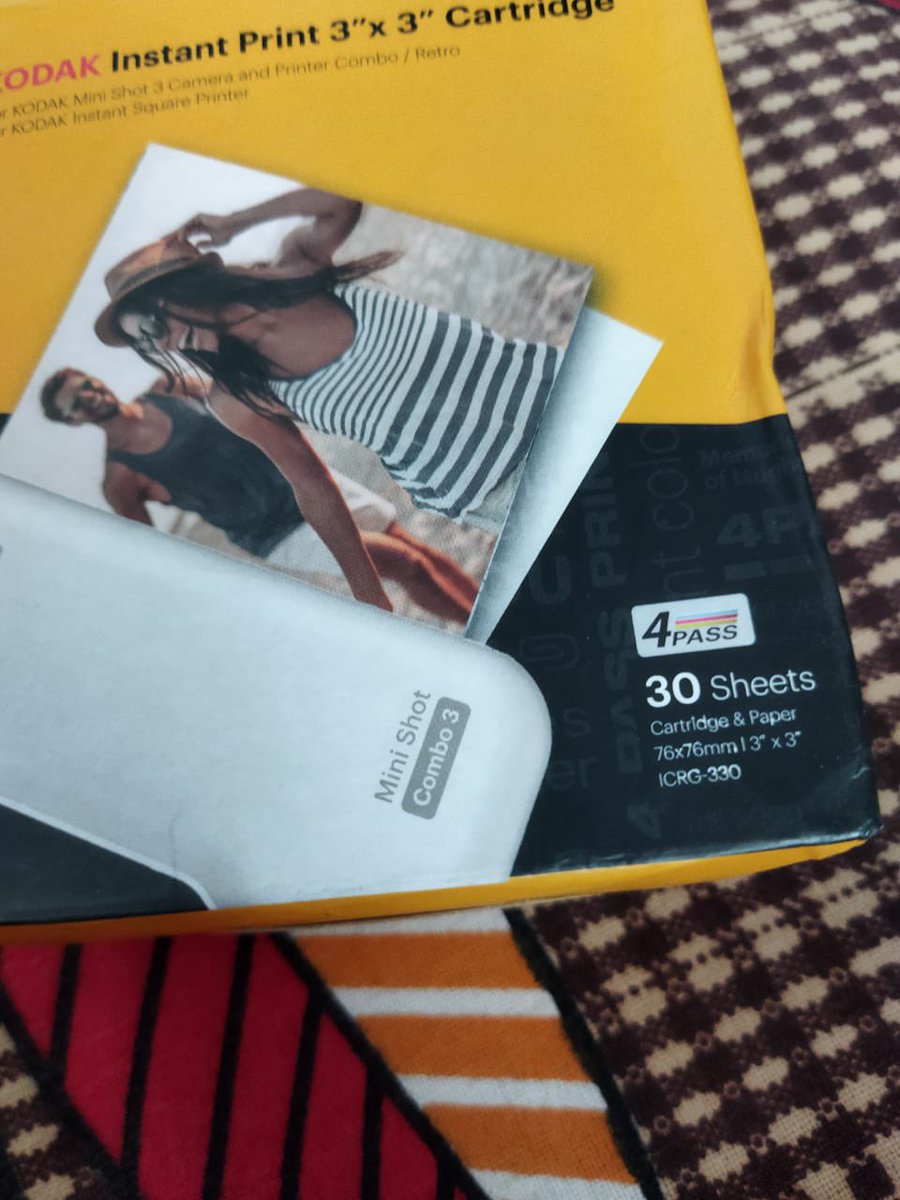 subhojit001's tweet photo. @amazonIN ordered @OPPOIndia Enco Air 2 Pro from https://t.co/K3Zvbw667C with order ID: 322453941106 as birthday gift but received kodak instant print instead. Raised a complain also with customer care @amazonIN  please resolve this issue as soon as possible https://t.co/pqnuylDIvg