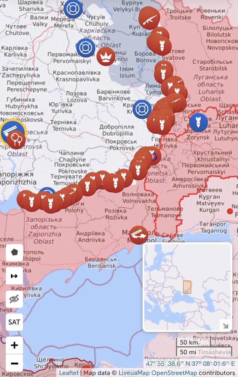 rcolosimo's tweet photo. In rosso gli attacchi russi su tutto il fronte. In blu l’unica risposta ucraina. 

Ora qualcuno spieghi a quel fasullo di Berlusconi a chi bisogna chiedere un cessate il fuoco. https://t.co/zAx9ZRyJkK