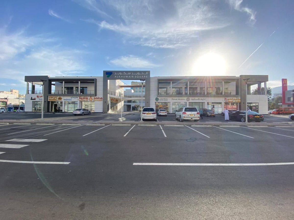 أسسنا بفضل الله تعالى فندق رمادا إنكور ومنعنا تقديم الخمور فيه فبارك ربي المكان وأغلقنا ٢٠٢٢ بإشغال ٩٥٪؜.
وأسسنا الخوير سكوير ومنعنا الشيشة المحرمة وما شابهها فبارك ربنا في المكان ووصلت نسبة الإشغال ١٠٠٪؜. 
البركة جندي خفي يأتي مع سعيك للرزق الحلال.