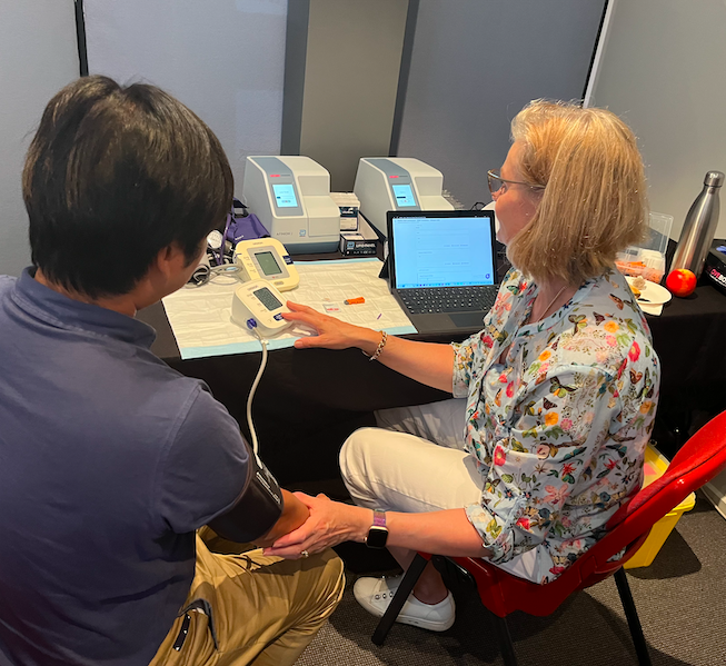 Activefarmers's tweet image. Nurse Margie @WorkOHS1 working her magic with FREE Health Checks courtesy of @Bayer and Active Farmers at the GRDC Research Update at CSU Wagga today. 

Only 15 mins of your time. No excuses. Appointments still available for tomorrow (Wed). Click to book:
shorturl.at/aeowC