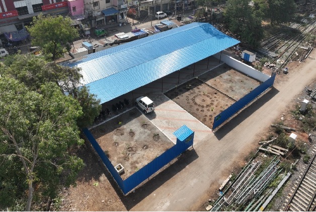 Southern Railway (@gmsrailway) on Twitter photo #MaduraiJunction #StationRedevelopment update:
Site office construction has been completed and inaugurated by Shri P. Ananth <a href="/drmmadurai/">DRM MADURAI</a> #MaduraiJunction #StationRedevelopment update:
Site office construction has been completed and inaugurated by Shri P. Ananth <a href="/drmmadurai/">DRM MADURAI</a>
