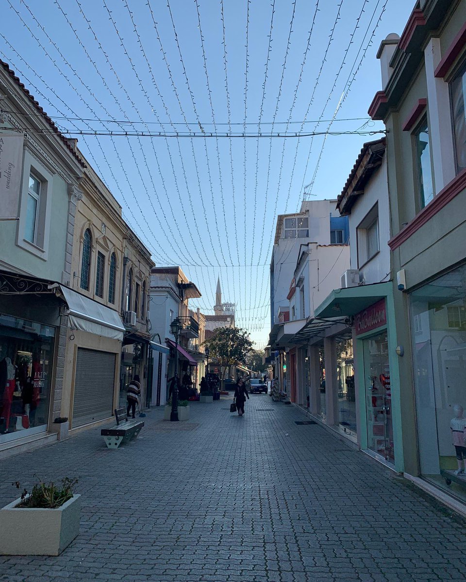 azinlikca's tweet photo. Günaydın herkese..! Gümülcine çarşısı anlık 📷 #gumulcine #komotini #gümülcine #batıtrakya #batitrakya #iskeçe #iskece #κομοτηνή #ξάνθη #xanthi #yunanistan #greece #ellada #atina #selanik #dedeağaç #alexandroupolis #dedeagac https://t.co/vgmvuAVVJS https://t.co/KhPA04u4wD