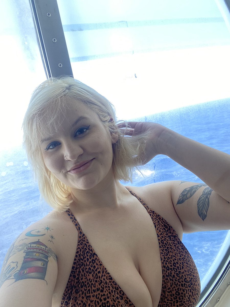 ItsMadamKay's tweet photo. I just wanna go back 😭 
#busty #blonde #BombShell #phatwhitecheeks #ThirstyThursday #thicc #onlyfans https://t.co/0epM2qxuLq