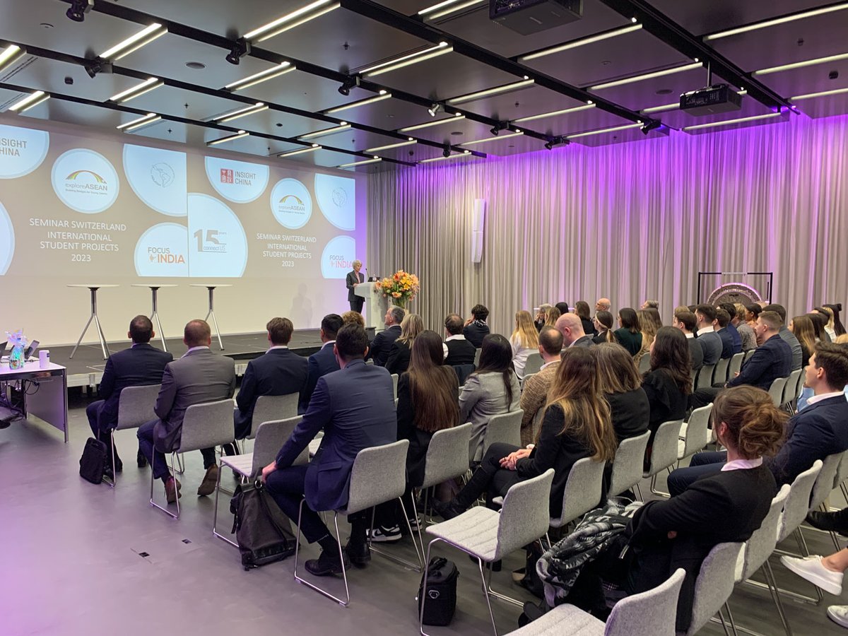 FHNWbusiness's tweet photo. Our International Student Projects kicked-off their Seminar in Switzerland!
@insightchina 
@focusindia23 
@connectUS_FHNW 
@exploreasean https://t.co/uX6Y84TF1o