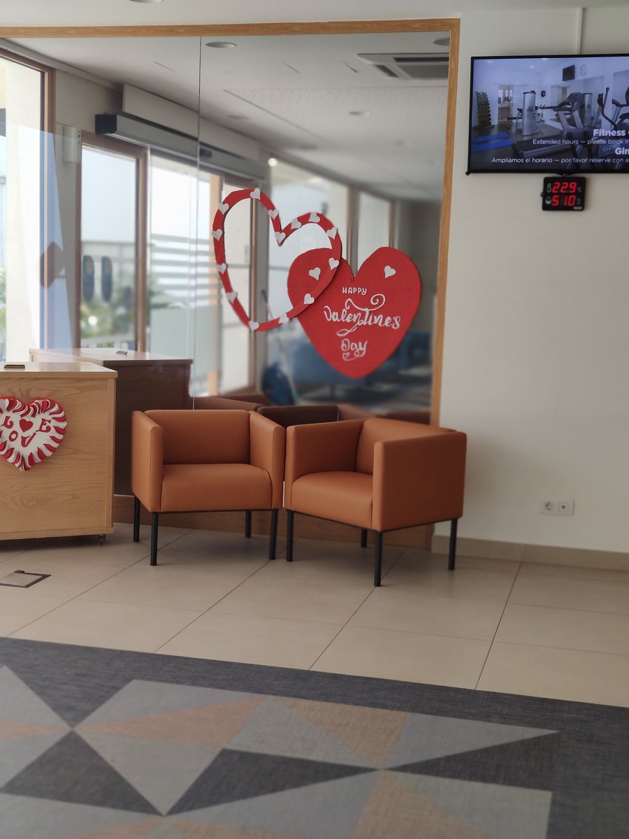 Feliz San Valentín les desea #Sunsetbayclub @ElenaDortaRM <a href="/thais_MCT/">Thais-Moreno</a> @Ceci_Cabrera8