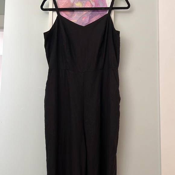 So good I had to share! Check out all the items I'm loving on <a href="/Poshmarkapp/">Poshmark</a> #poshmark #fashion #style #shopmycloset #shein #michaelmichaelkors #oldnavy: posh.mk/8K1AjqJepxb