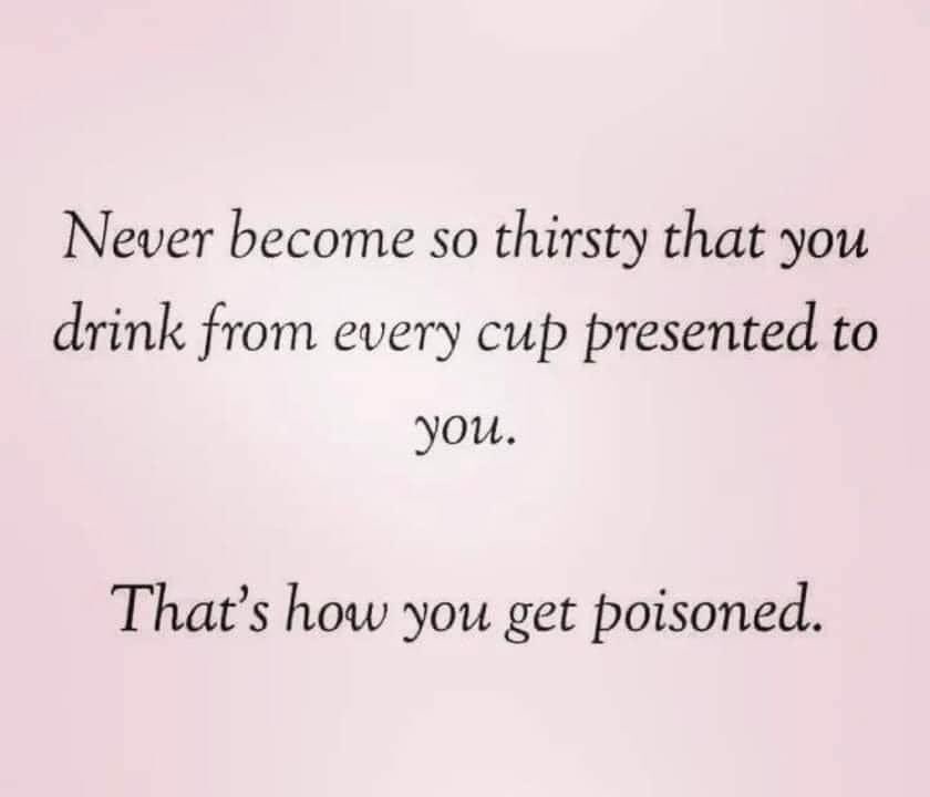 𝒦𝒾𝓀𝒾 𝐹𝓇𝑜𝓂 𝒯𝒽𝑒 𝐵𝓁𝑜𝒸𝓀 tweet media