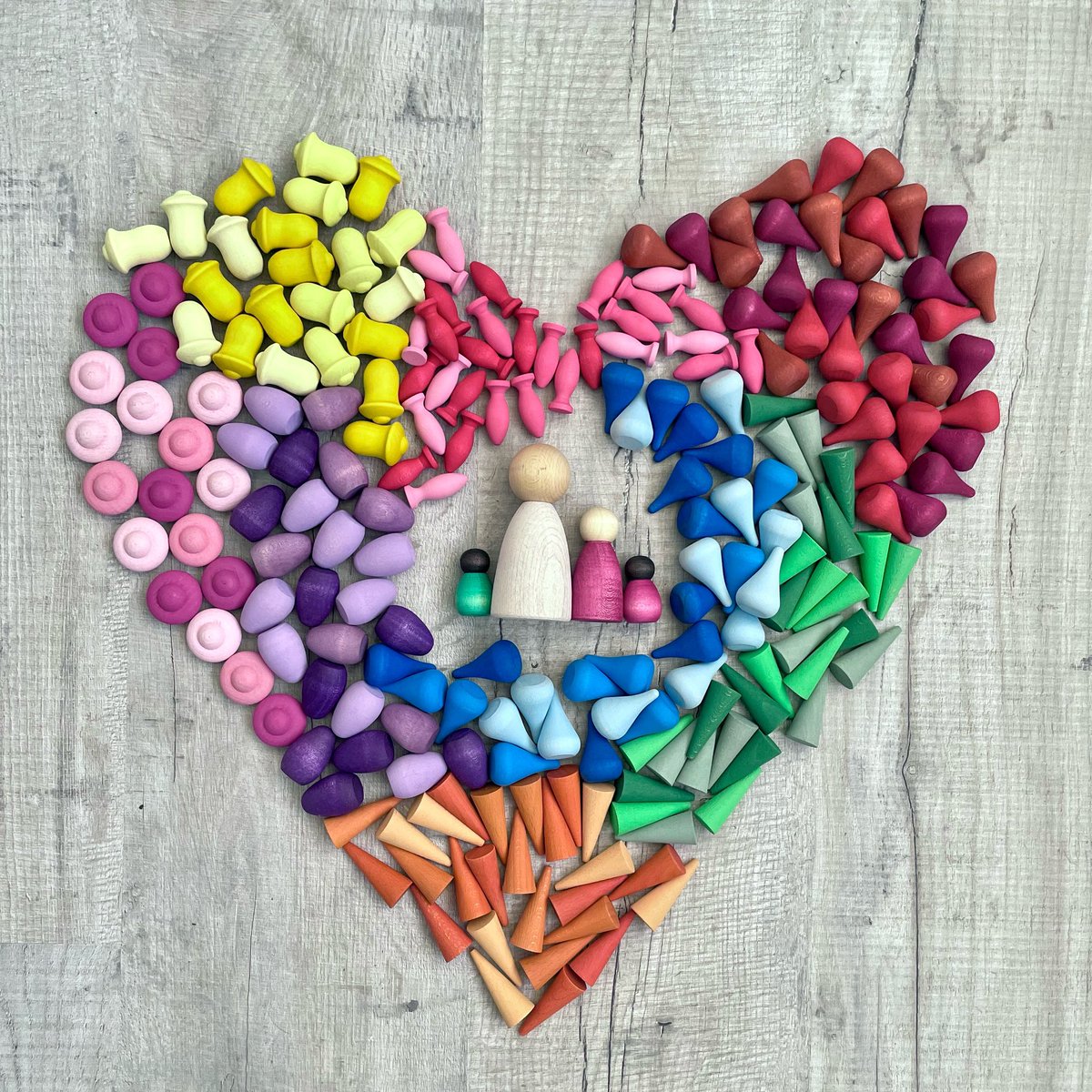 Happy #ValentinesDay 

Together is a good place to be ❤️🌎

#woodentoys #toysforkids #openendedtoys