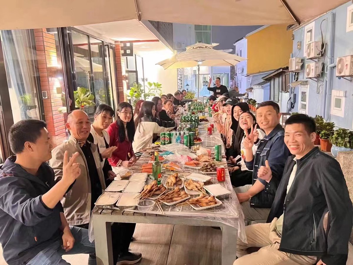 Mona_Lai49's tweet image. 🎉Annual Meeting &amp;amp; Team Building

Hope Rayrun is getting better and better!💯

#led #ledcontrollers #leddriver #bluetooth #smartcontroller
