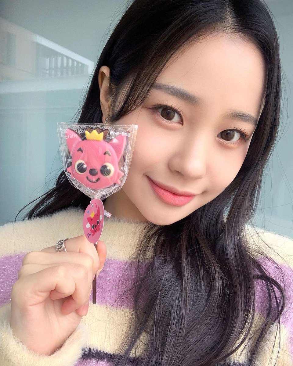 weeeklytime's tweet photo. official instagram update https://t.co/5aXQKri2Lx