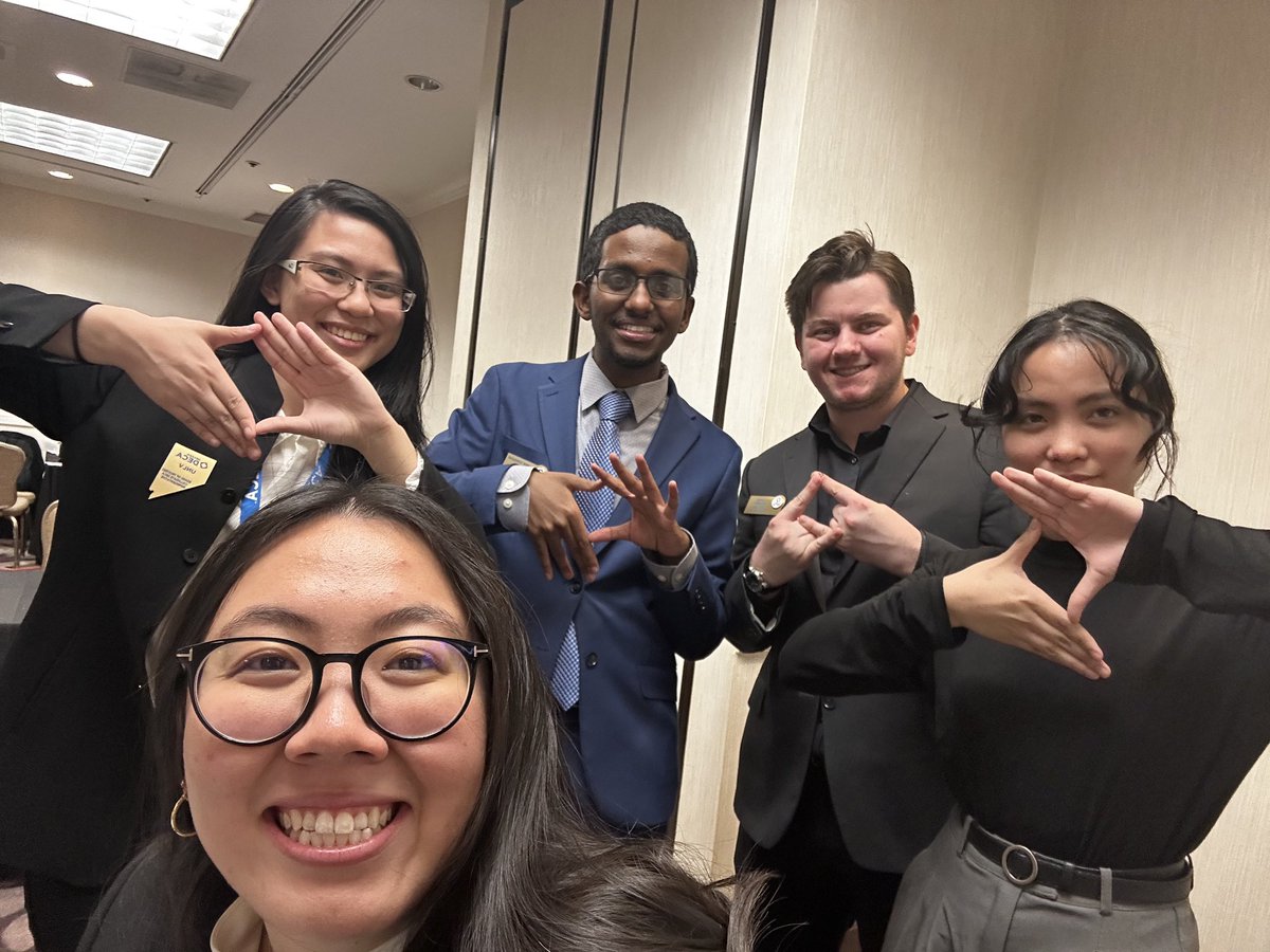 UNLVDECA's tweet photo. Day 1 of the High school @NevadaDECA State Career Development Conference is done! Good luck to our high school members on your competition events!! #nevadadeca #decascdc #gettheedge https://t.co/gt9TjbekLK