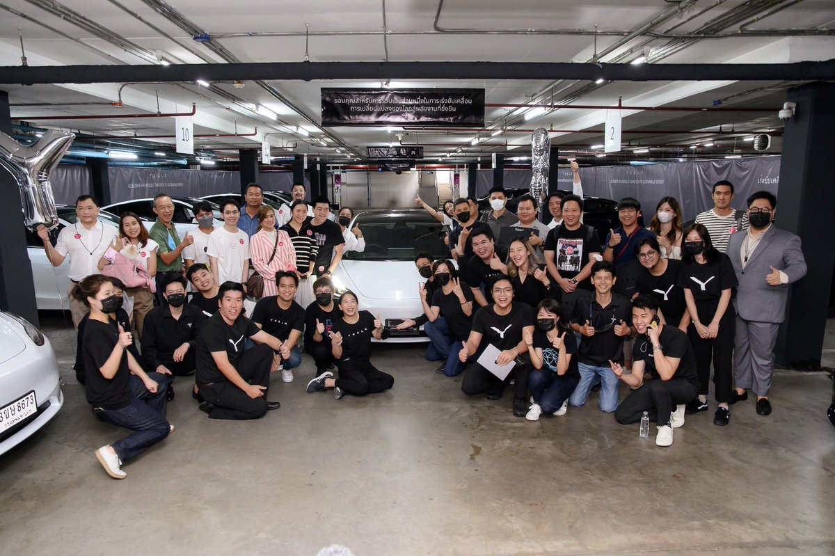 Tesla's tweet photo. First Model Y &amp; Model 3 deliveries in Thailand 🇹🇭 

https://t.co/8XuvtAkFmg https://t.co/1eUD2tNPhP